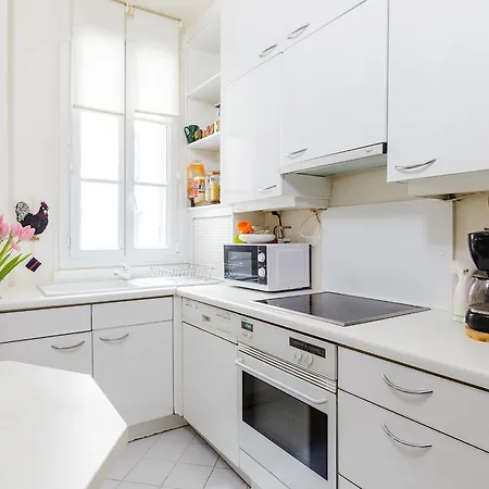 Apartment Damremont, F3 A Montmartre